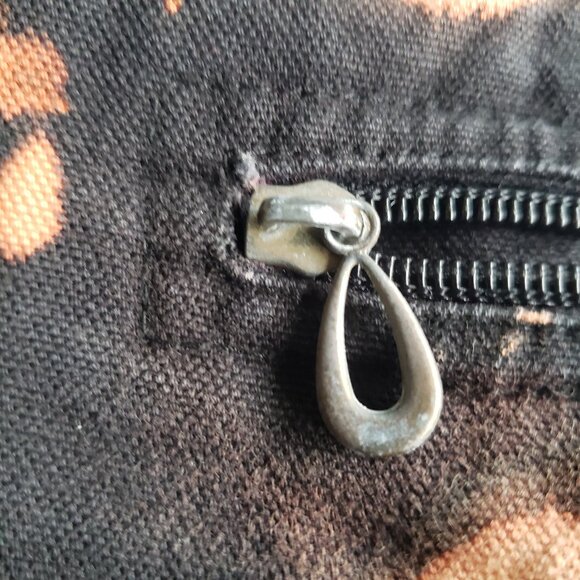 Rabbit and Empee Tie Dye Waist Utility Pocket Belt Length: 43" - Picture 9 of 11